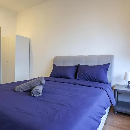 Lovely 3-Bedroom W Pool 7 Pax - Jalan Cheras Kuala Lumpur Luaran gambar