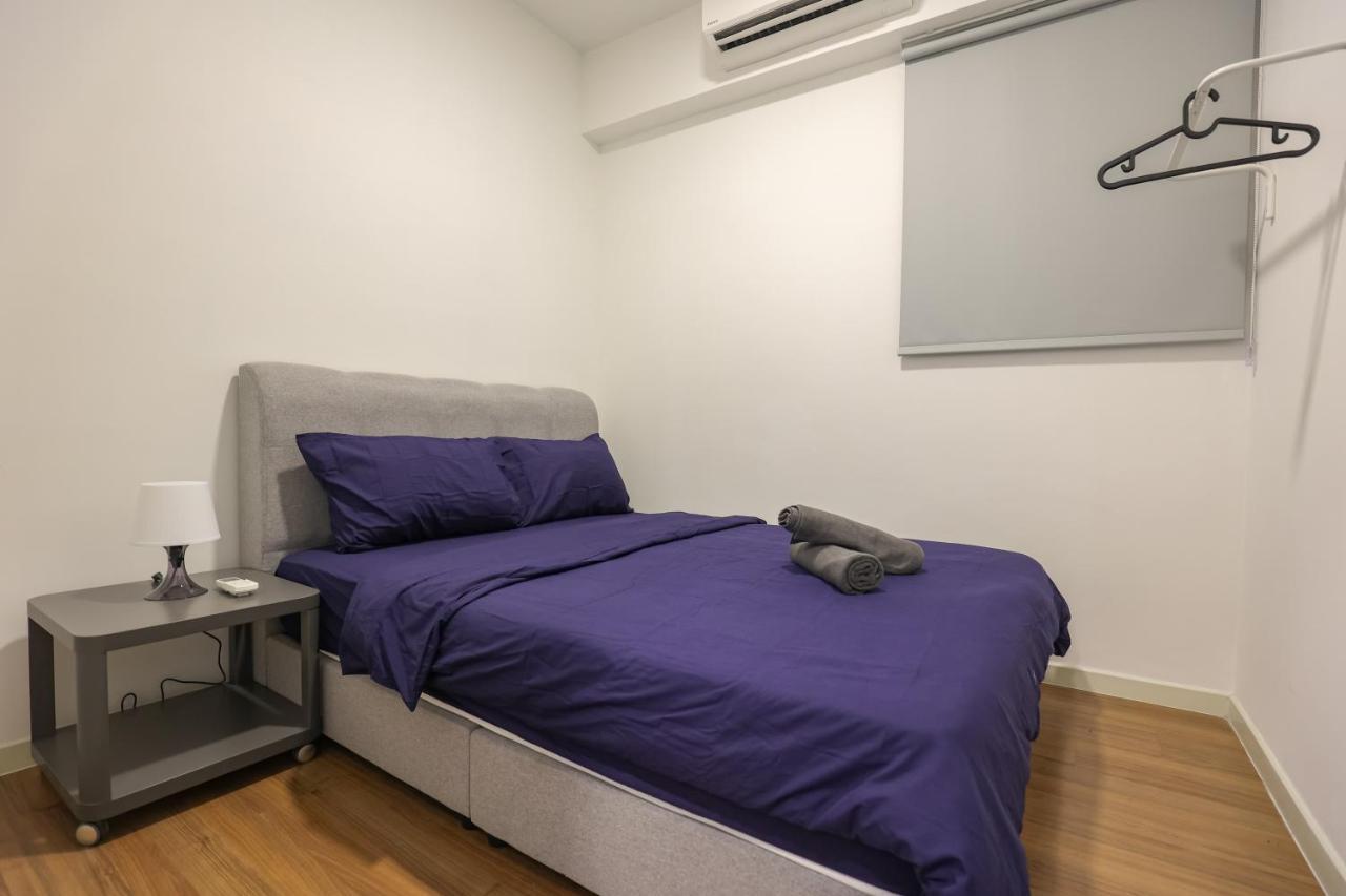 Lovely 3-bedroom W Pool 7 Pax - Jalan Cheras Pangsapuri *